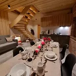 Kotelnica View Chalet *